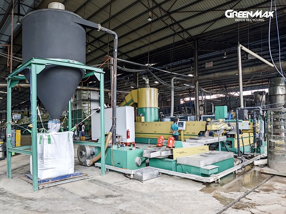 plastic-recycling-machine